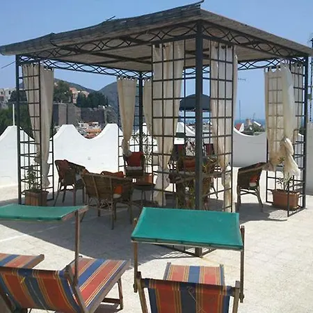 Couette-café Alba Chiara 3*